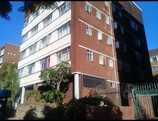 2.5 BEDROOM FLAT SOLD IN MUCKLENEUK